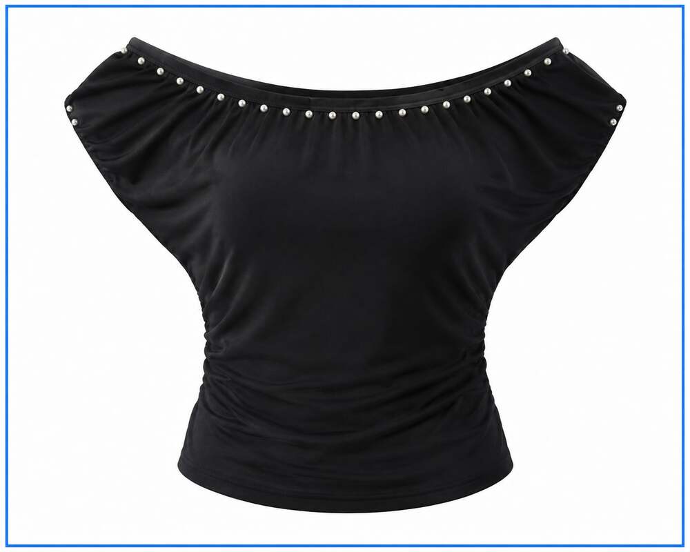 Fits Women’s M–L Black Studded Off-Shoulder Stretch Top